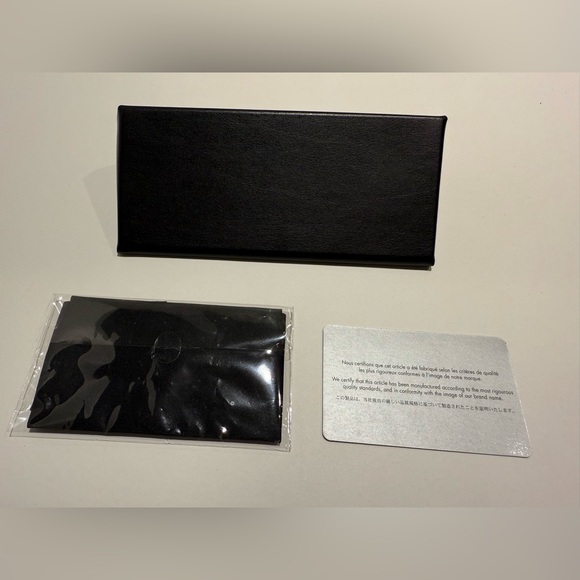 Christian Dior "D Dior" Black Oversized Square Sunglasses - Picture 10 of 11